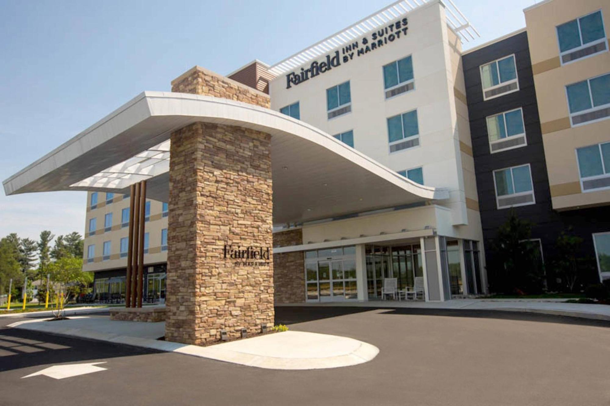 Fairfield Inn & Suites By Marriott Philadelphia Broomall/Newtown Square Exterior foto